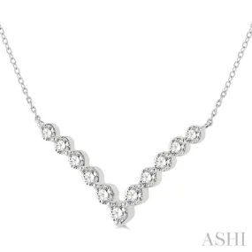 1 Ctw Chevron Round Cut Diamond Necklace in 14K White Gold