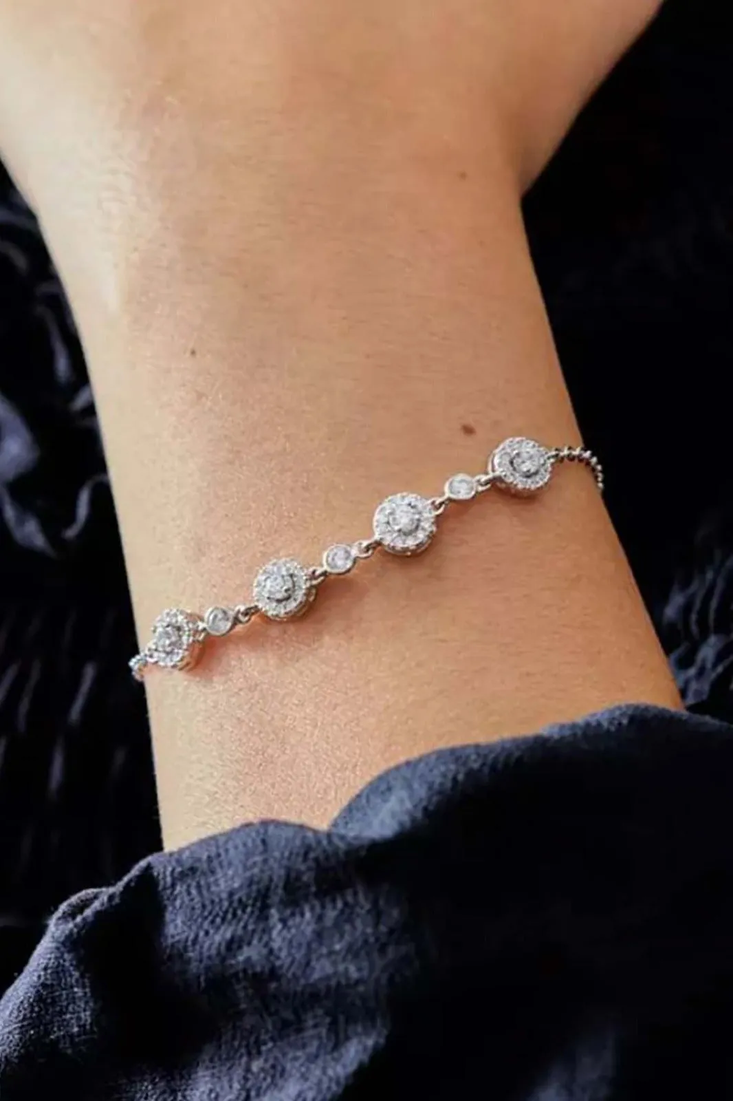 4 Round Zircon Stones Bracelet - Felizmoda