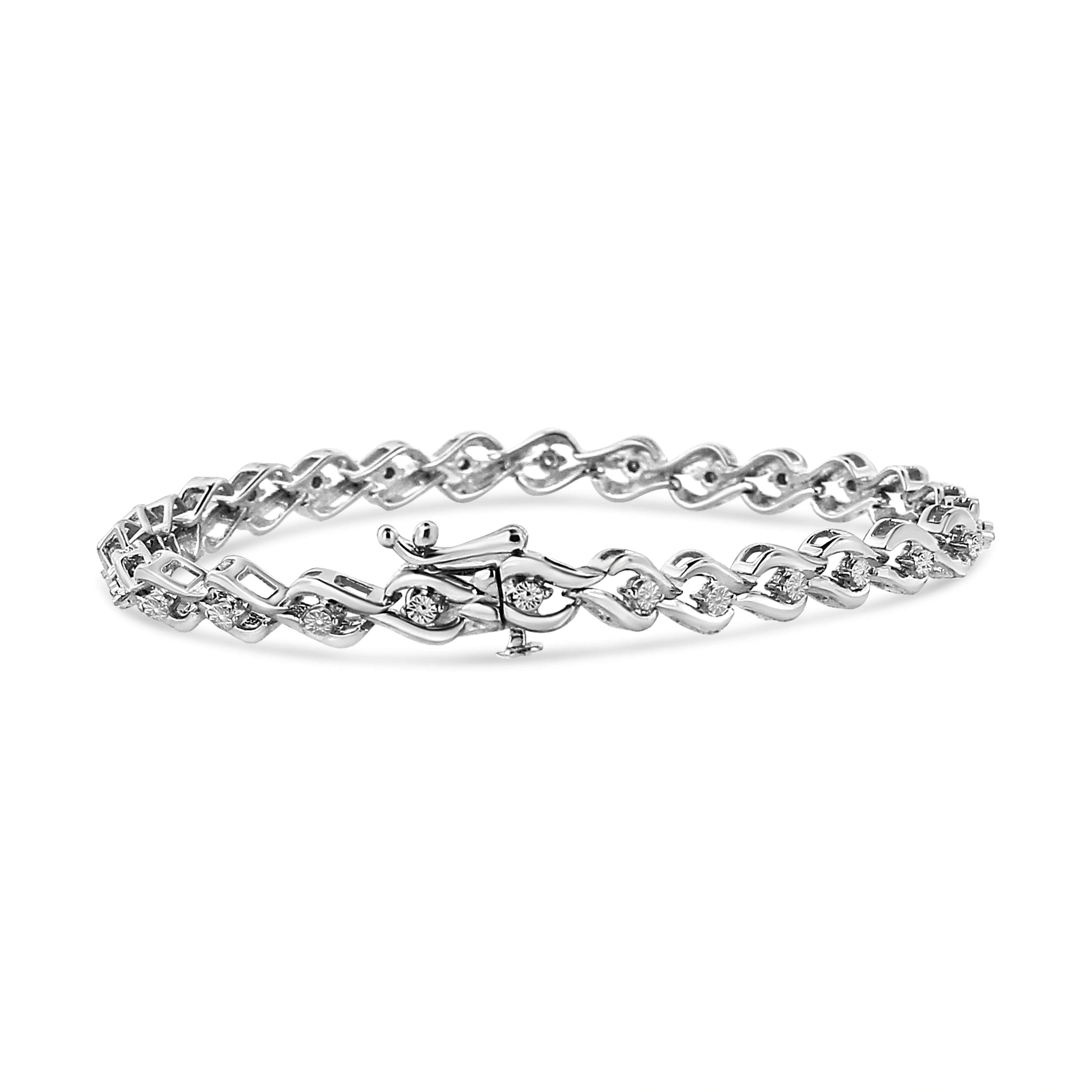 .925 Sterling Silver 1/10 Cttw Round-Cut Diamond Link Bracelet