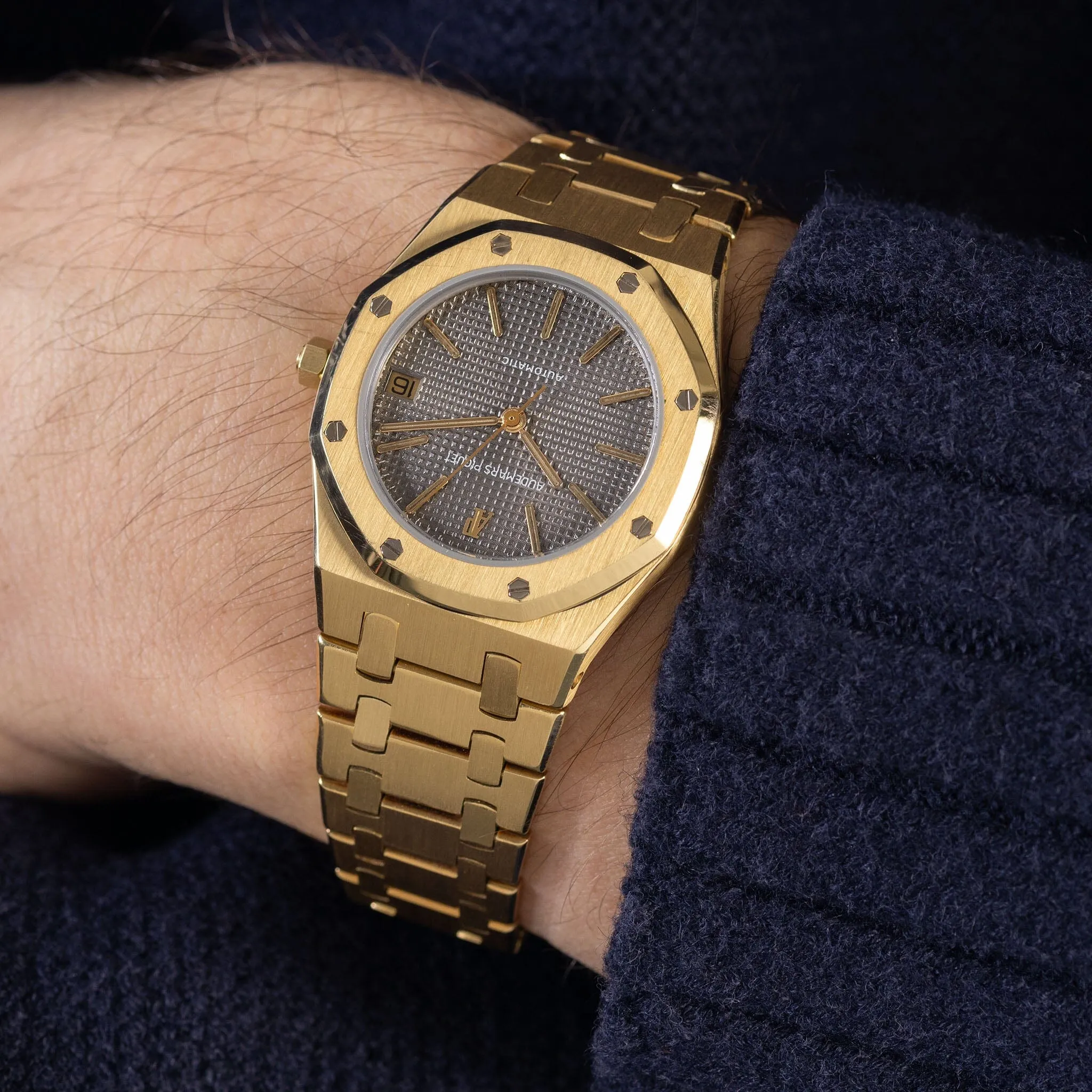 Audemars Piguet Royal Oak Yellow Gold Grey Dial ref 4100BA