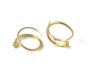 earring / gold simple hand fabricated tapered hoop earrings