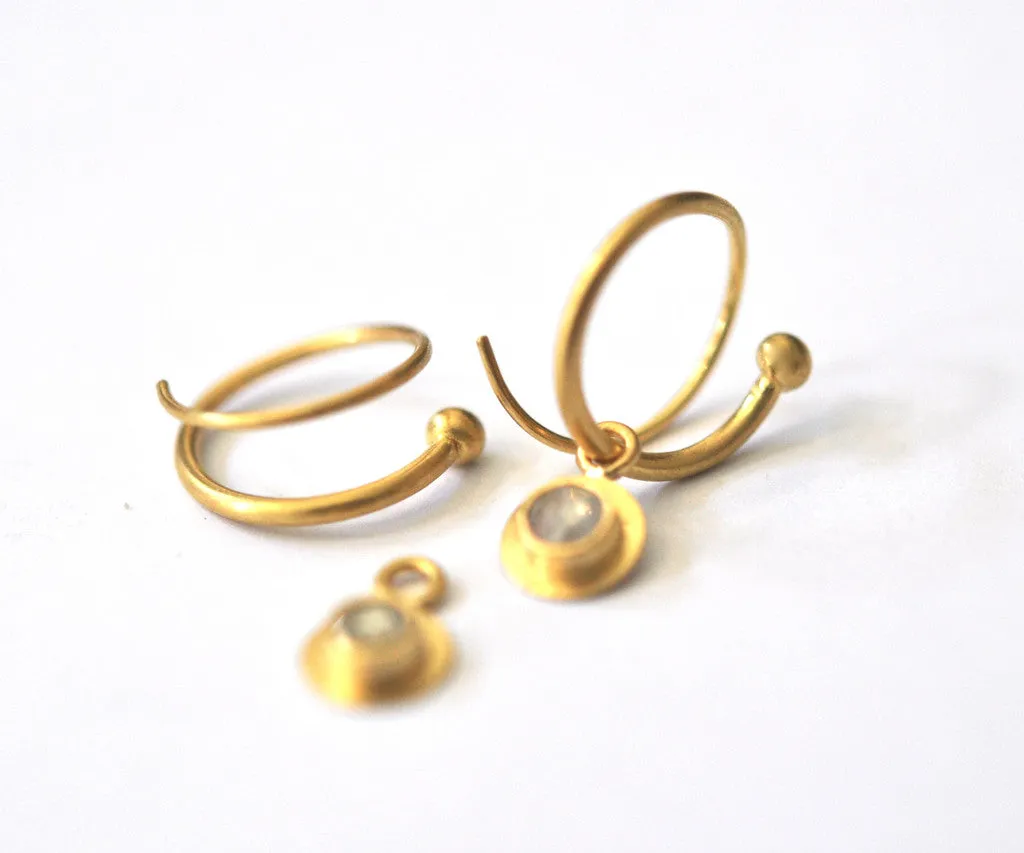 earring / gold simple hand fabricated tapered hoop earrings