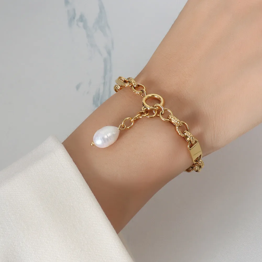 French Retro Chic Gold Plated Pearl Bracelet for Women