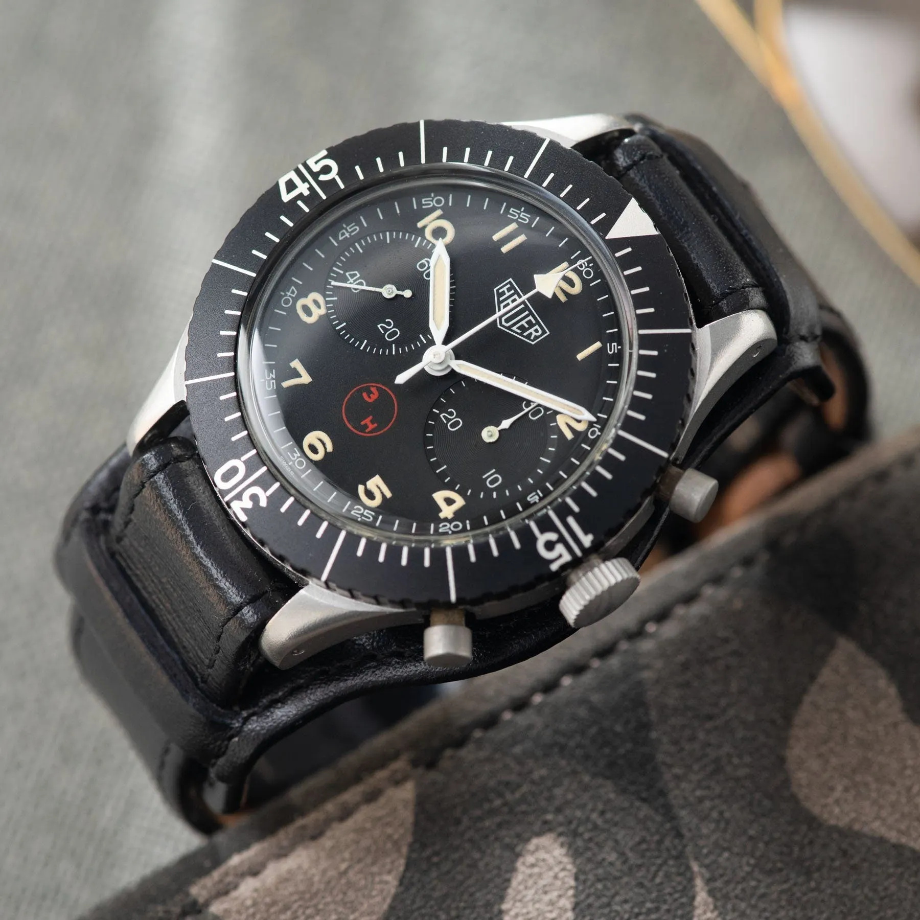 Heuer Chronograph Bundeswehr Issued Chrono 1550SG 3H