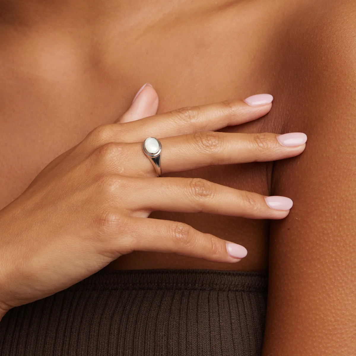 Mother of Pearl Cocktail Ring in Silver