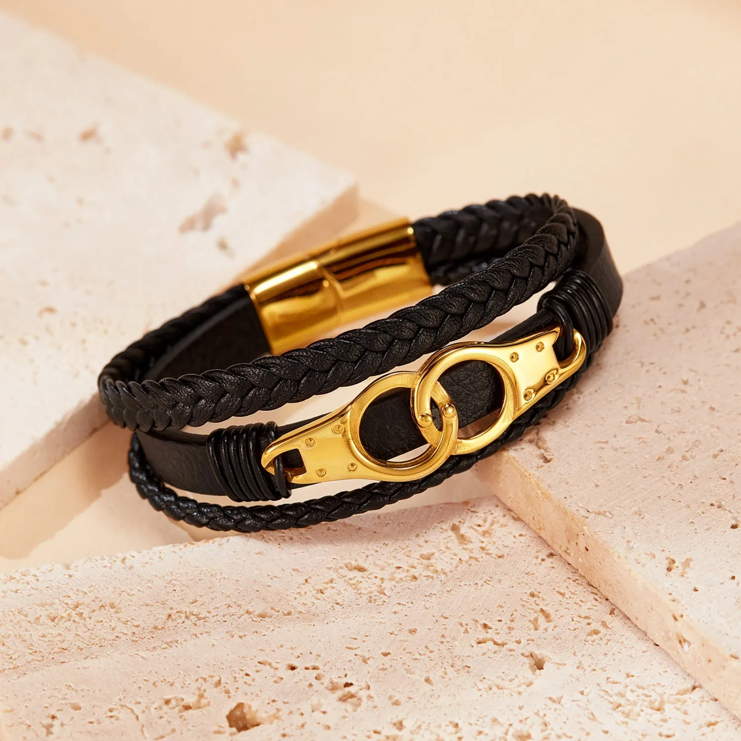 Sophisticated Men's Braided Leather and Gold Plated Bracelet with Equestrian Clasp – Durable and Stylish