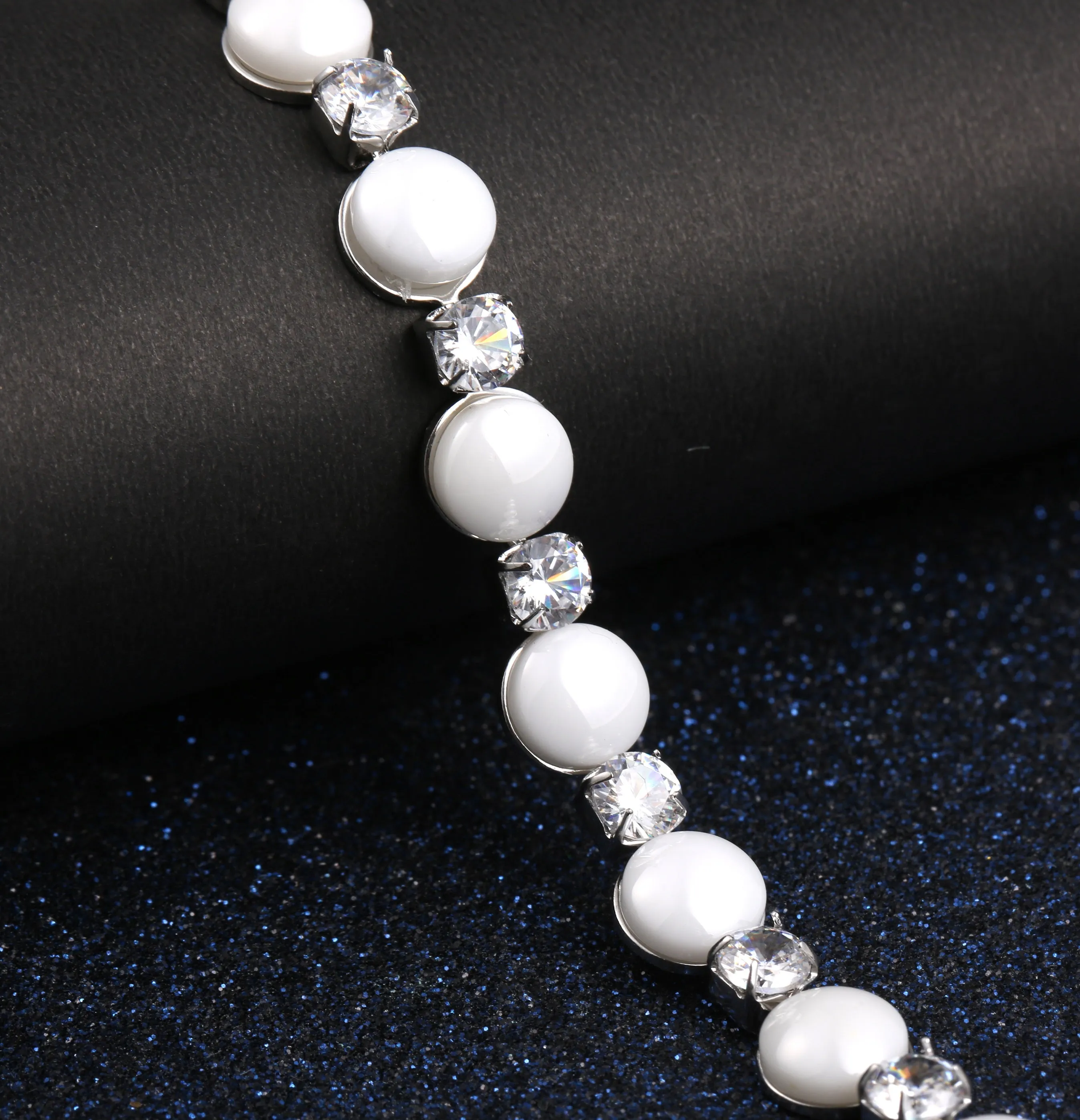 Women's Fashion Blinking Bead Bracelet